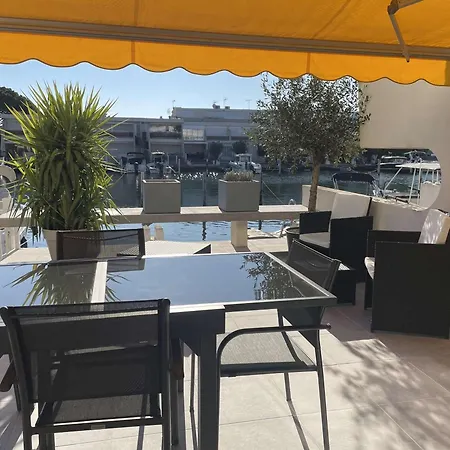 Marina 3p Avec Clim, Terrasse, Quai Privatif, Proche - 6 Couchages - Fr-1-731-73 Apartmán *