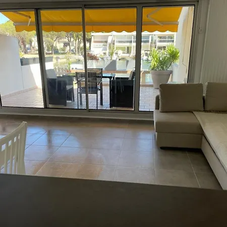 Marina 3p Avec Clim, Terrasse, Quai Privatif, Proche - 6 Couchages - Fr-1-731-73 Apartmán