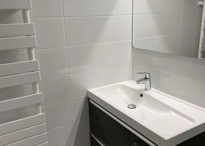 Marina 3p Avec Clim, Terrasse, Quai Privatif, Proche - 6 Couchages - Fr-1-731-73 Apartmán Le Grau-du-Roi