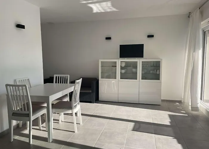 Marina 3p Avec Clim, Terrasse, Quai Privatif, Proche - 6 Couchages - Fr-1-731-73 Apartmán